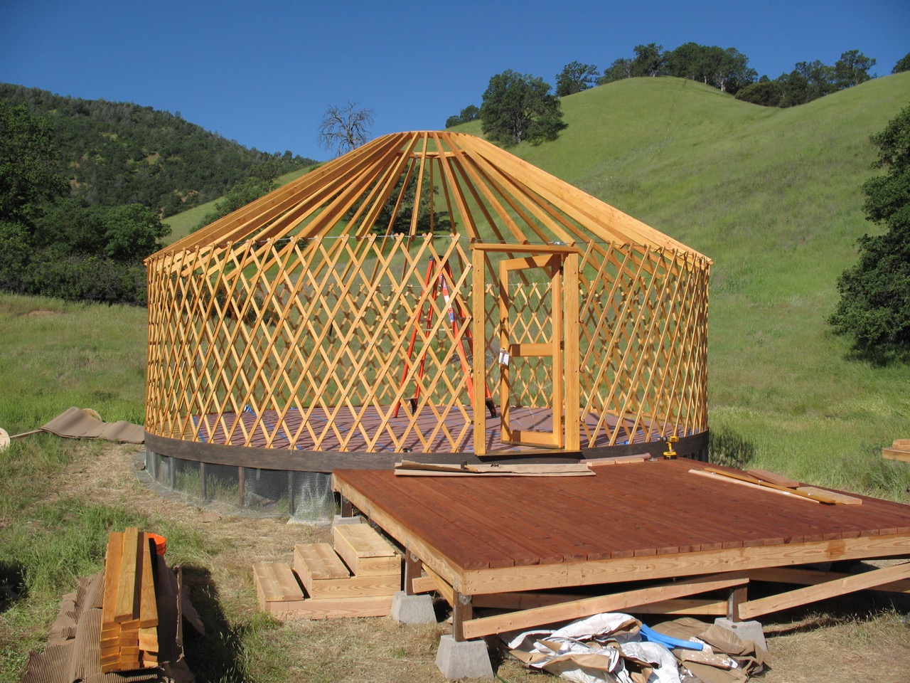 Yurt lattice wall and rafters
